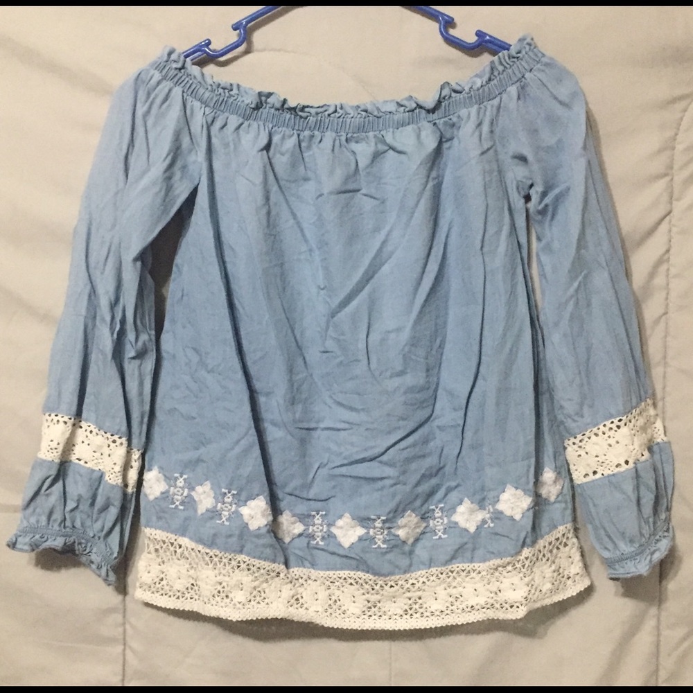 Off the shoulder boho top. rue21 XS